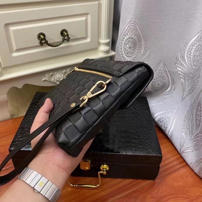 Mens Louis Vuitton Clutch Bags